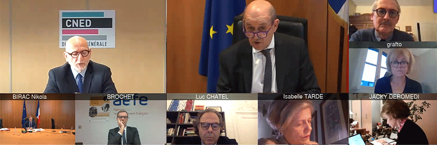 En présence de Michel Reverchon-Billot, directeur général du CNED, Jean-Yves Le Drian, ministre de l’Europe et des Affaires étrangères, Jean-Michel Blanquer, ministre de l’Éducation nationale, de la Jeunesse et des Sports, et Jean-Baptiste Lemoyne, secrétaire d’État auprès du ministre de l’Europe et des Affaires étrangères chargé des Français de l’étranger, du tourisme et de la francophonie.